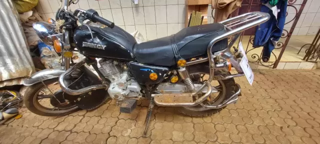 Moto Lfancy