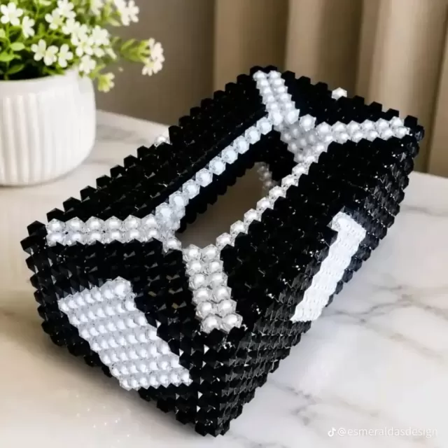 Porte mouchoirs en perles